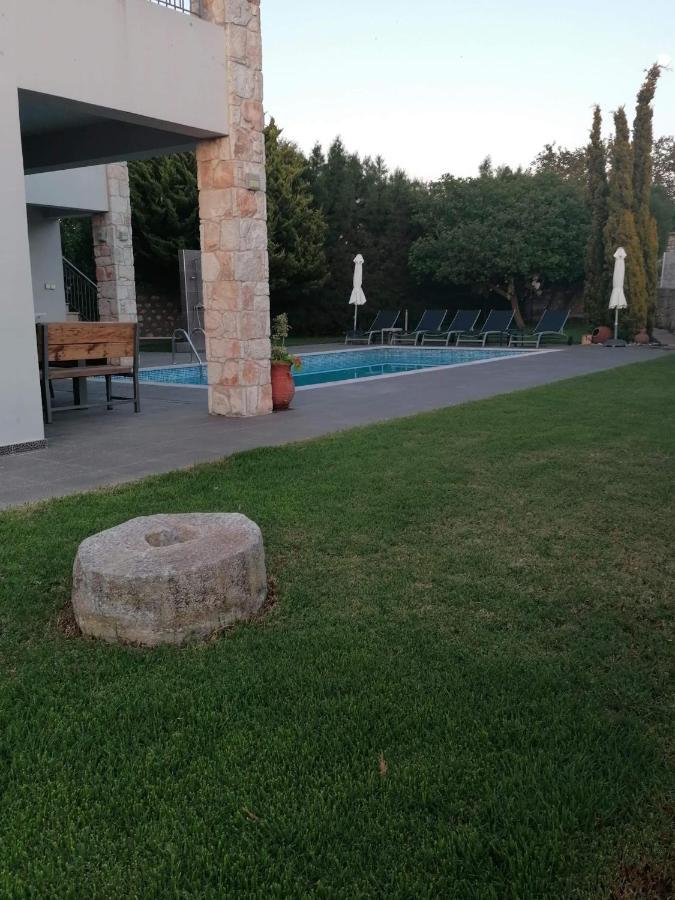 Villa Angela Dhrousha Extérieur photo