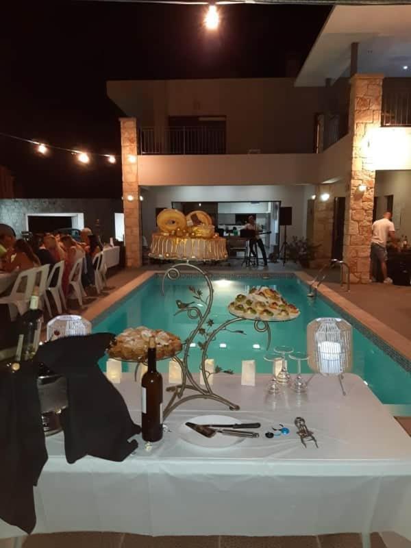 Villa Angela Dhrousha Extérieur photo