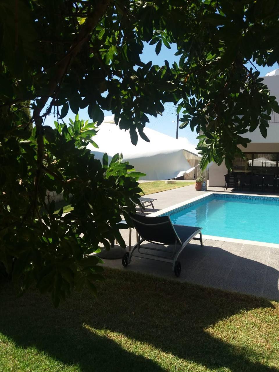 Villa Angela Dhrousha Extérieur photo